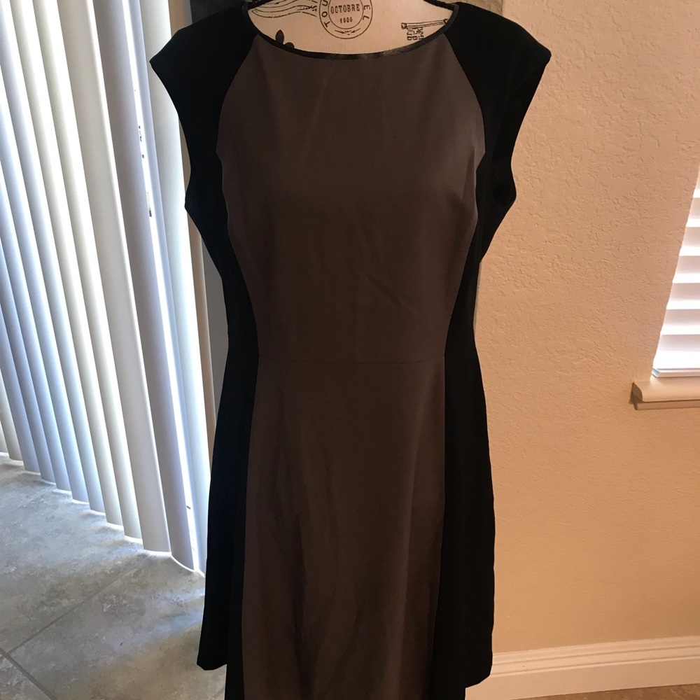 Elie Tahari Dress